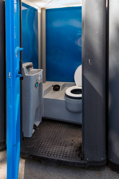 Best Luxury portable toilet rental  in Cementon, PA